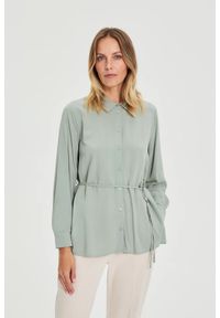 MOODO - Koszula z wiązaniem oliwkowa. Kolor: oliwkowy. Materiał: wiskoza #1