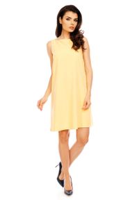 Nommo - Żółta Wyjściowa Sukienka Trapezowa bez Rękawów. Kolor: żółty. Materiał: poliester, wiskoza. Długość rękawa: bez rękawów. Typ sukienki: trapezowe. Styl: wizytowy #1