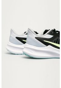Nike - Buty Downshifter 10. Nosek buta: okrągły. Zapięcie: sznurówki. Kolor: czarny. Materiał: syntetyk, materiał, guma. Szerokość cholewki: normalna. Obcas: na obcasie. Model: Nike Downshifter. Wysokość obcasa: średni #3