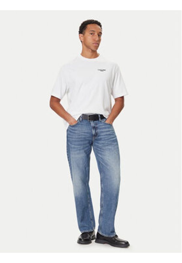 Calvin Klein Jeans T-Shirt LV04RD825G Biały Regular Fit. Kolor: biały. Materiał: bawełna