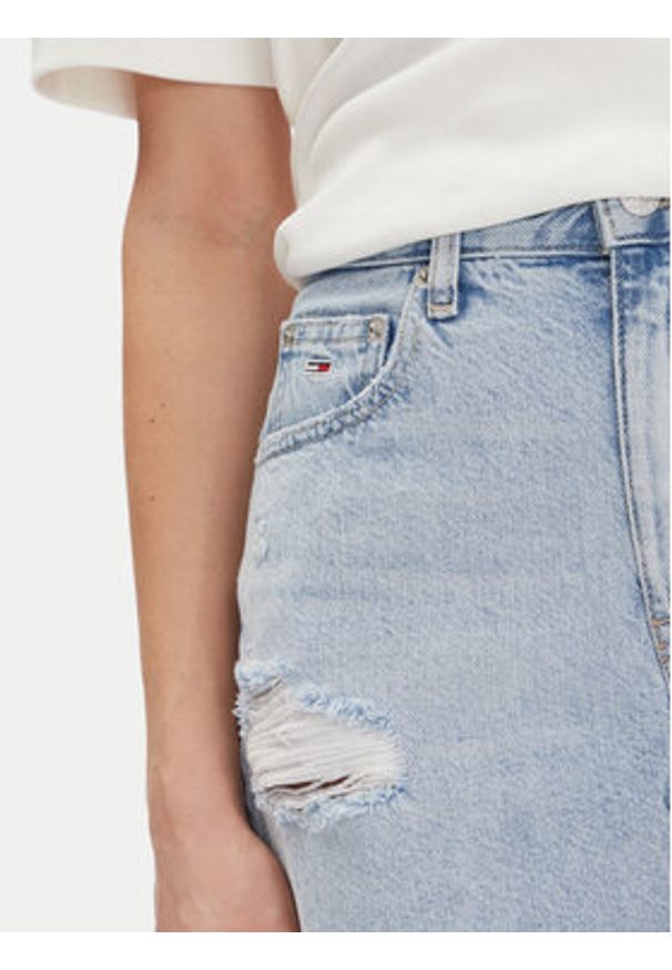 Tommy Jeans Szorty jeansowe Hot Pant Bi6019 DW0DW20095 Niebieski Regular Fit. Kolor: niebieski. Materiał: bawełna