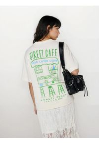 Sinsay - Bawełniana koszulka z nadrukiem - kremowy. Kolor: kremowy. Materiał: bawełna. Wzór: nadruk #1