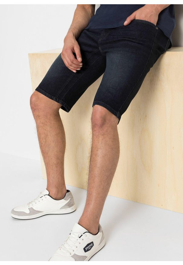bonprix - Bermudy jeansowe ze stretchem i wzmocnionym krokiem, regular fit. Kolor: niebieski. Styl: elegancki, klasyczny
