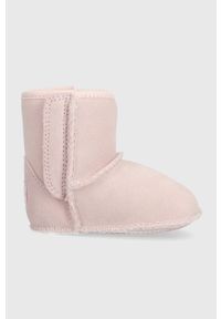 Ugg - UGG śniegowce zamszowe dziecięce I BABY CLASSIC G kolor różowy. Zapięcie: rzepy. Kolor: różowy. Materiał: zamsz #1