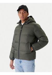 Tommy Jeans Kurtka puchowa Essential DM0DM19786 Zielony Regular Fit. Kolor: zielony. Materiał: syntetyk #1