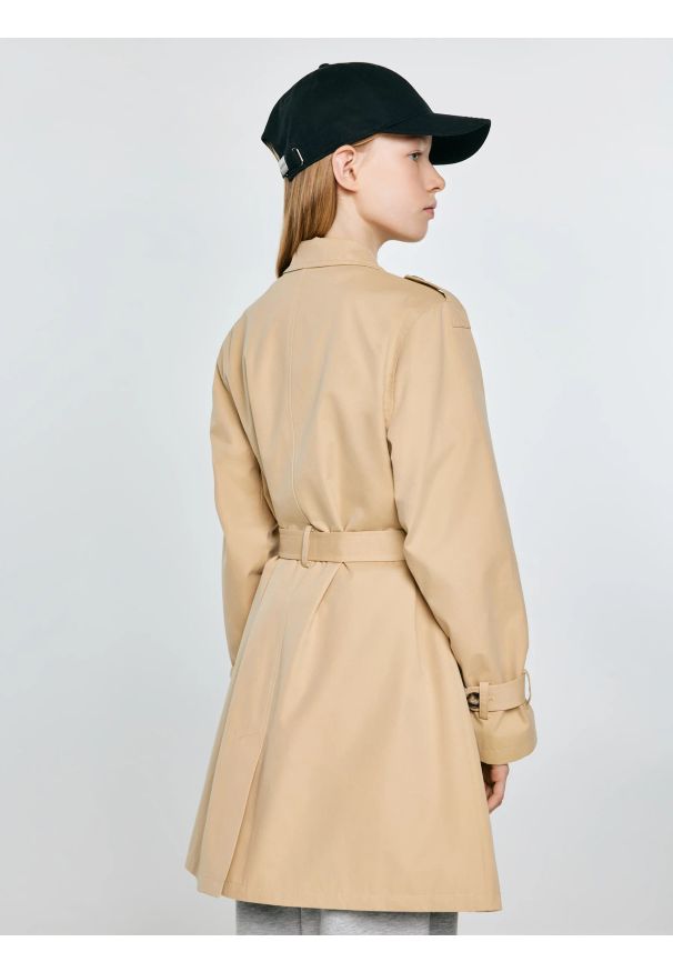 Big-Star - Trencz dziewczęcy dwurzędowy wiązany beżowy Eliska 801. Okazja: na spacer, na co dzień. Kolor: beżowy. Materiał: materiał. Długość: krótkie. Wzór: kratka. Sezon: jesień. Styl: casual, elegancki, klasyczny