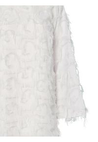 YAS Sukienka koktajlowa 26038226 Biały Loose Fit. Kolor: biały. Materiał: syntetyk. Styl: wizytowy