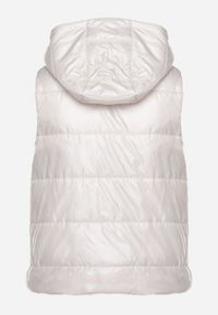 Born2be - Biała Kamizelka z Odpinanym Kapturem i Kieszeniami Pikowana Aggevia. Kolor: biały #6