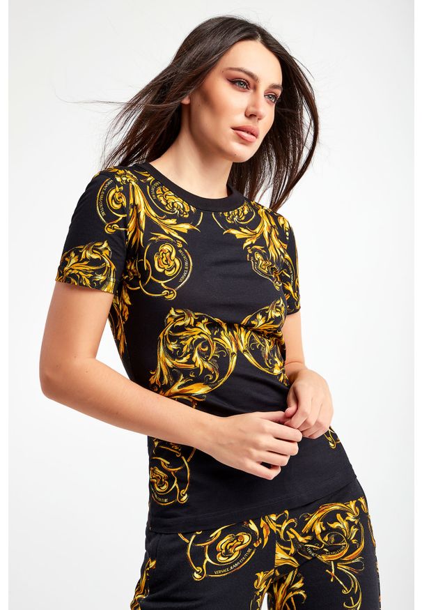 Versace Jeans Couture - T-SHIRT VERSACE JEANS COUTURE. Długość rękawa: krótki rękaw. Długość: krótkie