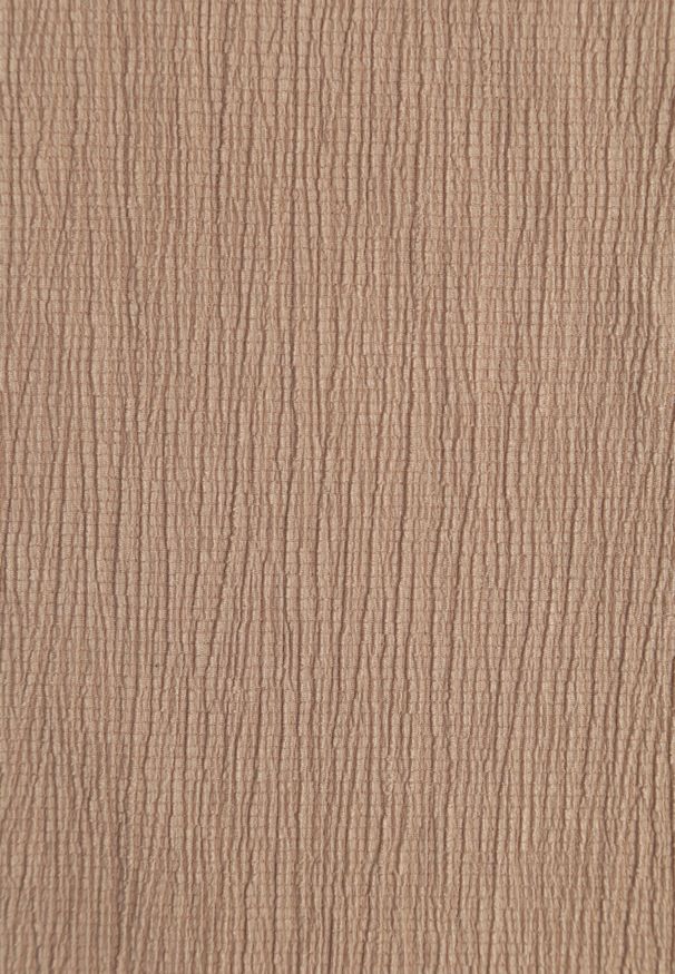 Born2be - Ciemnobeżowa Prosta Spódnica z Rozcięciem z Boku ze Strukturalnej Tkaniny Orinelin. Okazja: do pracy, na co dzień. Kolor: beżowy. Materiał: tkanina. Długość: długie. Styl: elegancki, casual