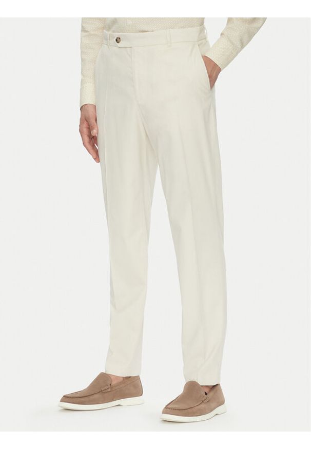 BOSS Chinosy C-Perin 50544005 Écru Relaxed Fit. Materiał: syntetyk