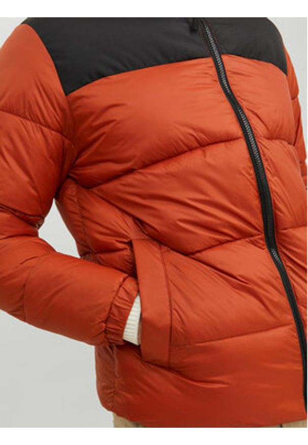 Jack & Jones - Jack&Jones Kurtka zimowa 12235860 Pomarańczowy Regular Fit. Kolor: pomarańczowy. Materiał: syntetyk. Sezon: zima