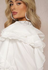 Renee - Biała Koszula Lupi. Typ kołnierza: kołnierz z falbankami. Kolor: biały. Materiał: tkanina. Długość rękawa: długi rękaw. Długość: długie. Wzór: gładki, jednolity. Styl: klasyczny, elegancki #5