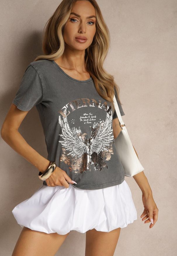 Renee - Ciemnoszary Bawełniany T-shirt Ozdobiony Nadrukiem Trenelia. Okazja: na co dzień. Kolor: szary. Materiał: bawełna. Wzór: aplikacja, nadruk. Styl: elegancki, casual