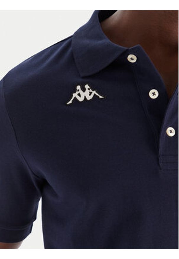 Kappa Polo Logo Sharas Mss 302B3D0 Granatowy Regular Fit. Typ kołnierza: polo. Kolor: niebieski. Materiał: bawełna
