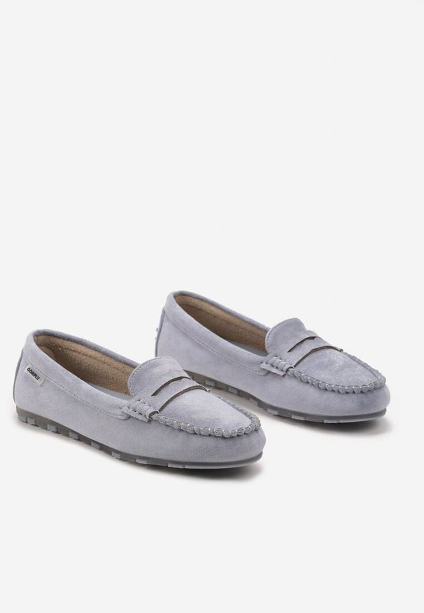 Renee - Jasnoniebieskie Płaskie Mokasyny o Klasycznym Fasonie z Przeszyciem Wenniva. Kolor: niebieski. Styl: klasyczny