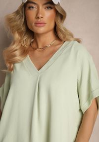 Renee - Zielony Bawełniany Komplet Spodnie o Szerokim Kroju i T-shirt Oversize Seltebis. Kolor: zielony. Materiał: bawełna. Wzór: gładki, aplikacja, kolorowy