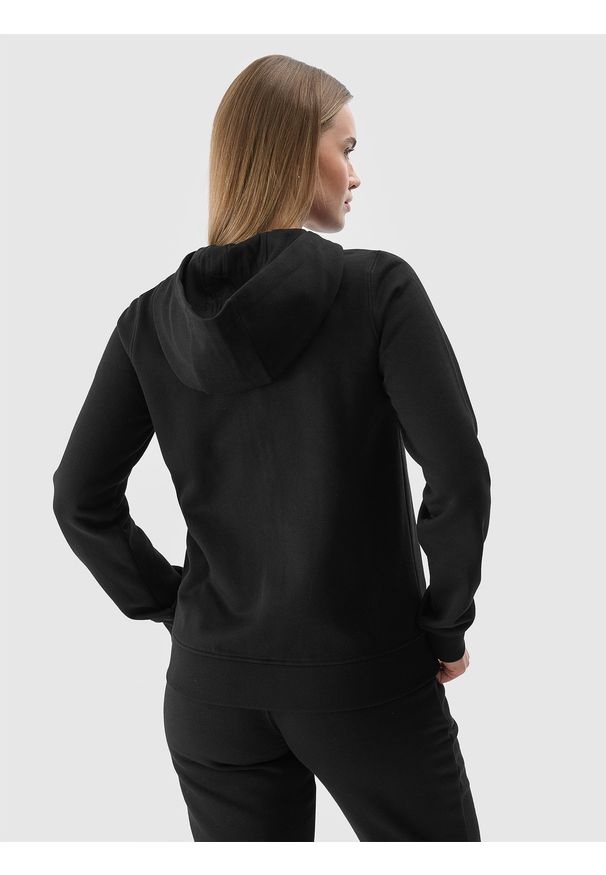 4f - 4F Bluza dresowa rozpinana z kapturem damska - czarna S. Okazja: na co dzień. Typ kołnierza: kaptur. Kolor: czarny. Materiał: dresówka. Wzór: gładki, ze splotem. Styl: casual, sportowy