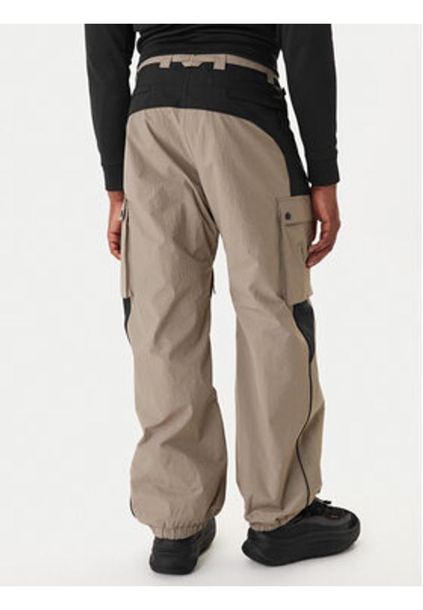 Quiksilver Spodnie narciarskie Snow Down Cargo EQYTP03231 Beżowy Relaxed Fit. Kolor: beżowy. Materiał: syntetyk. Sport: narciarstwo