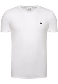 Lacoste T-Shirt TH6710 Biały Regular Fit. Kolor: biały. Materiał: bawełna #1