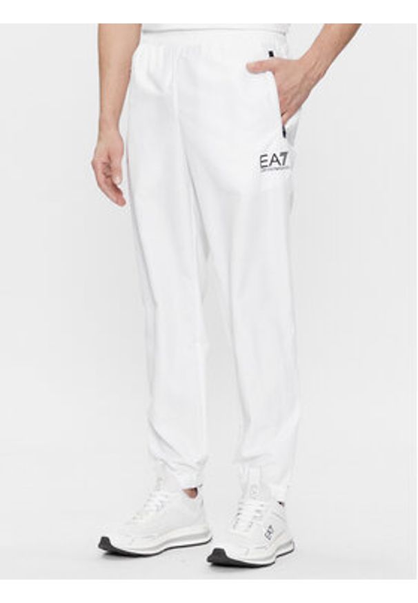 EA7 Emporio Armani Dres 8NPV08 PN4HZ 1100 Biały Regular Fit. Kolor: biały. Materiał: syntetyk