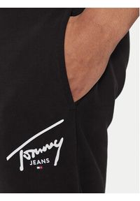 Tommy Jeans Spodnie dresowe Entry Graphic DM0DM19479 Czarny Slim Fit. Kolor: czarny. Materiał: bawełna #5