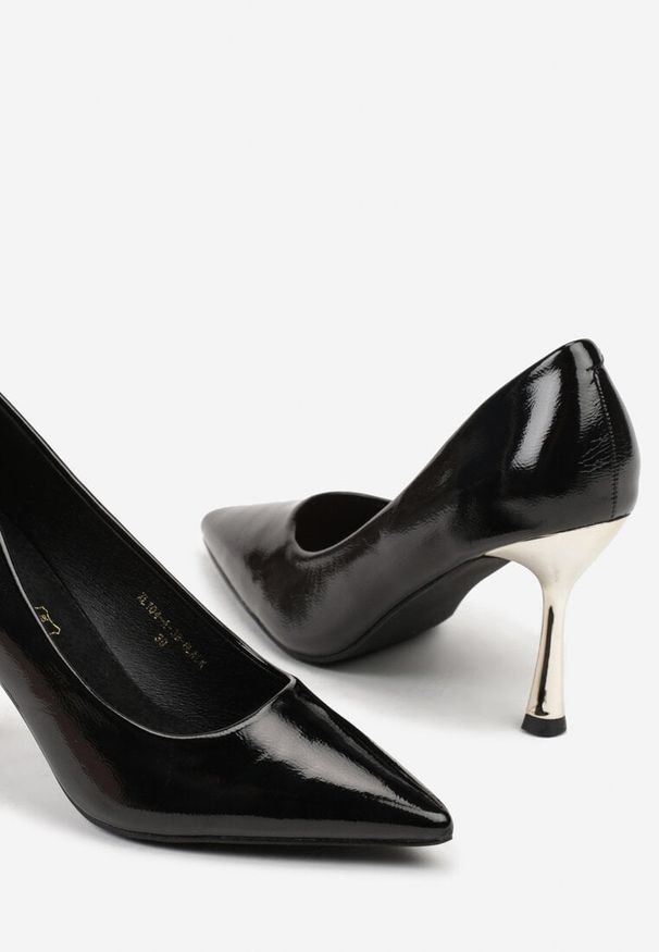 Renee - Czarne Szpilki Vices Lakierowane z Wkładką ze Skóry Naturalnej Olorissa. Kolor: czarny. Materiał: lakier, skóra. Obcas: na szpilce. Styl: elegancki, wizytowy