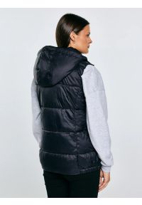 Big-Star - Kamizelka damska pikowana czarna Pixana 906. Kolor: czarny. Materiał: jeans. Długość: krótkie. Wzór: kolorowy. Sezon: jesień. Styl: sportowy, klasyczny, elegancki #7