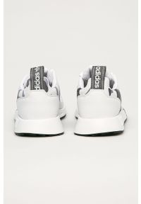 adidas Originals - Buty Multix. Nosek buta: okrągły. Zapięcie: sznurówki. Kolor: biały. Materiał: syntetyk, materiał, skóra ekologiczna, guma. Szerokość cholewki: normalna #2