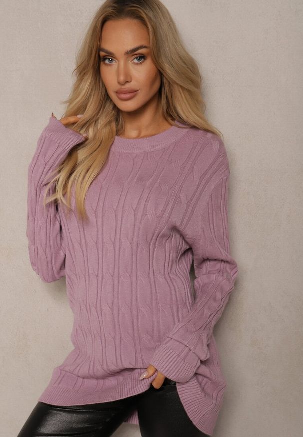 Renee - Fioletowy Sweter z Wiskozą Ozdobiony Tłoczeniem Savra. Okazja: na randkę, na co dzień. Kolor: fioletowy. Materiał: wiskoza. Wzór: aplikacja. Styl: casual, elegancki