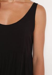 Born2be - Czarna Bawełniana Rozkloszowana Sukienka na Ramiączkach z Falbanami Criselles. Okazja: na spacer, na plażę. Typ kołnierza: kołnierz z falbankami. Kolor: czarny. Materiał: bawełna. Długość rękawa: na ramiączkach. Sezon: lato. Styl: elegancki #6