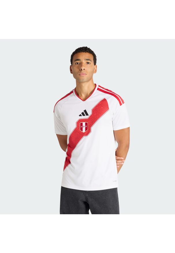 Adidas - Koszulka podstawowa Peru 26. Kolor: biały. Materiał: tkanina. Technologia: ClimaCool (Adidas). Sport: piłka nożna
