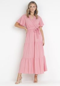 Born2be - Różowa Rozkloszowana Sukienka Maxi z Wiązanym Paskiem Japhelia. Kolor: różowy. Materiał: materiał. Styl: klasyczny. Długość: maxi
