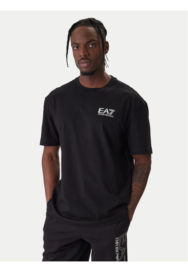 EA7 Emporio Armani T-Shirt 7M001327 AF17789 UC001 Czarny Relaxed Fit. Kolor: czarny. Materiał: bawełna
