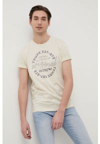 Tom Tailor T-shirt bawełniany kolor beżowy z nadrukiem. Okazja: na co dzień. Kolor: beżowy. Materiał: bawełna. Wzór: nadruk. Styl: casual
