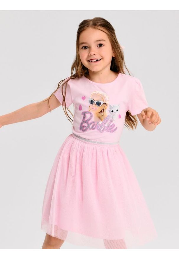 Sinsay - Sukienka z tiulową spódnicą Barbie - różowy. Kolor: różowy. Materiał: tiul