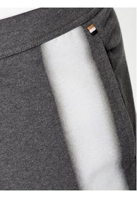 BOSS - Boss Spodnie dresowe Authentic 50503078 Szary Regular Fit. Kolor: szary. Materiał: bawełna