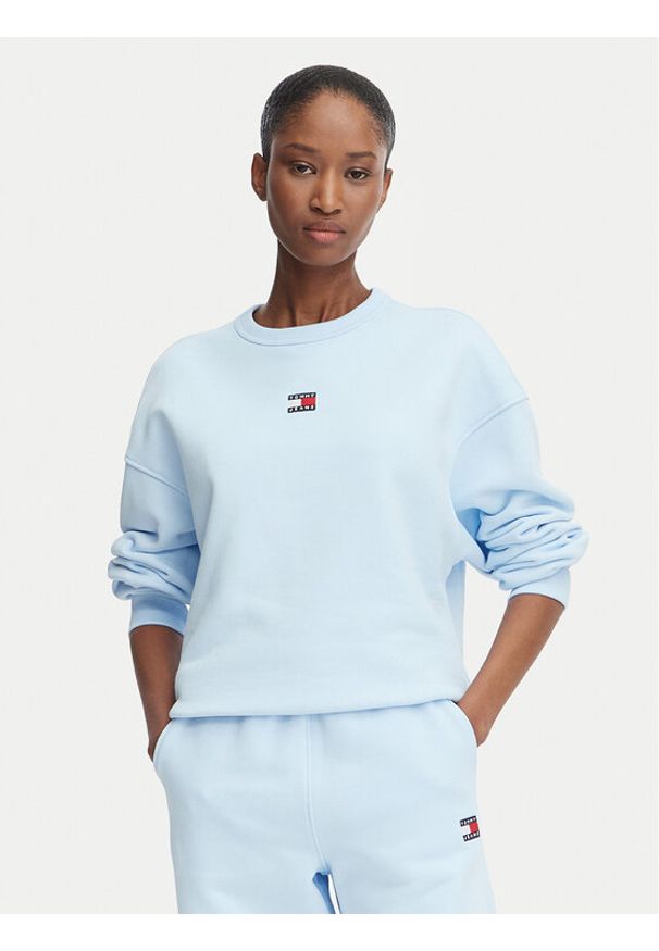 Tommy Jeans Bluza DW0DW17325 Niebieski jasny Regular Fit. Kolor: niebieski. Materiał: bawełna