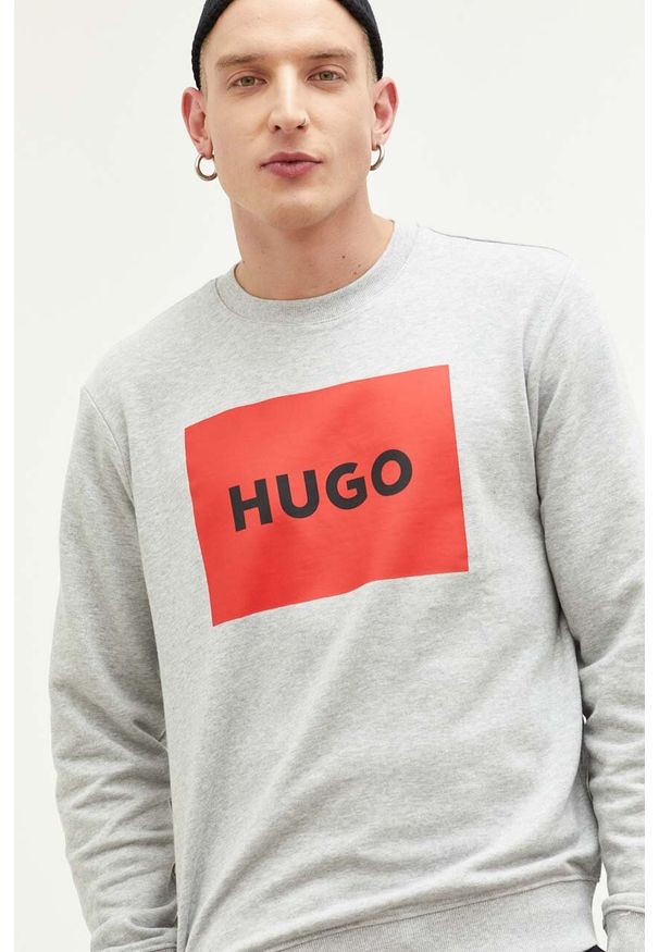 Hugo - HUGO bluza bawełniana męska kolor szary z nadrukiem. Kolor: szary. Materiał: bawełna. Wzór: nadruk