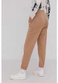 Answear Lab Spodnie damski kolor beżowy. Kolor: beżowy. Materiał: dzianina. Wzór: gładki #5