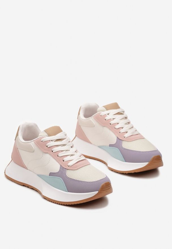 Renee - Beżowo-Różowe Sneakersy z Siateczkową Wstawką na Nosku Hlimeltia. Kolor: beżowy. Materiał: jeans, dresówka