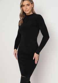 Born2be - Czarna Sweterkowa Sukienka Midi Wełniana z Prążkowaną Fakturą Johnnath. Kolor: czarny. Materiał: prążkowany, wełna. Długość: midi #5