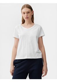 4f - T-shirt regular gładki damski. Kolor: biały. Materiał: bawełna. Wzór: gładki #1