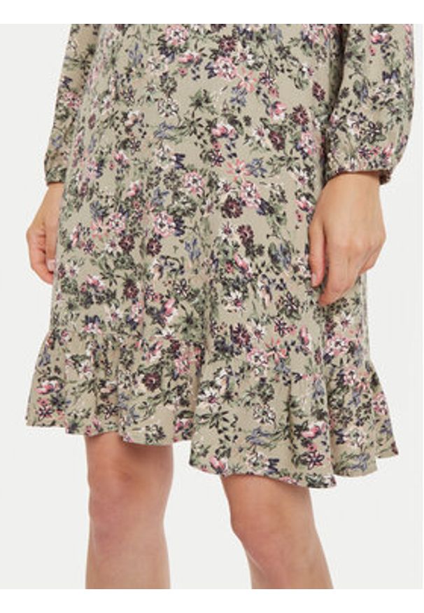 Tatuum Sukienka codzienna Lanko 1 T2318.193B Zielony Regular Fit. Okazja: na co dzień. Kolor: zielony. Materiał: wiskoza. Typ sukienki: proste. Styl: casual
