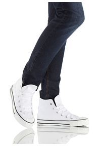 Wysokie sneakersy bonprix biały. Kolor: biały. Materiał: materiał, syntetyk #4