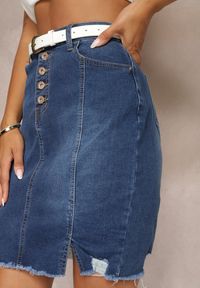 Renee - Niebieska Jeansowa Spódnica Mini z Guzikami Karandi. Kolor: niebieski. Materiał: jeans