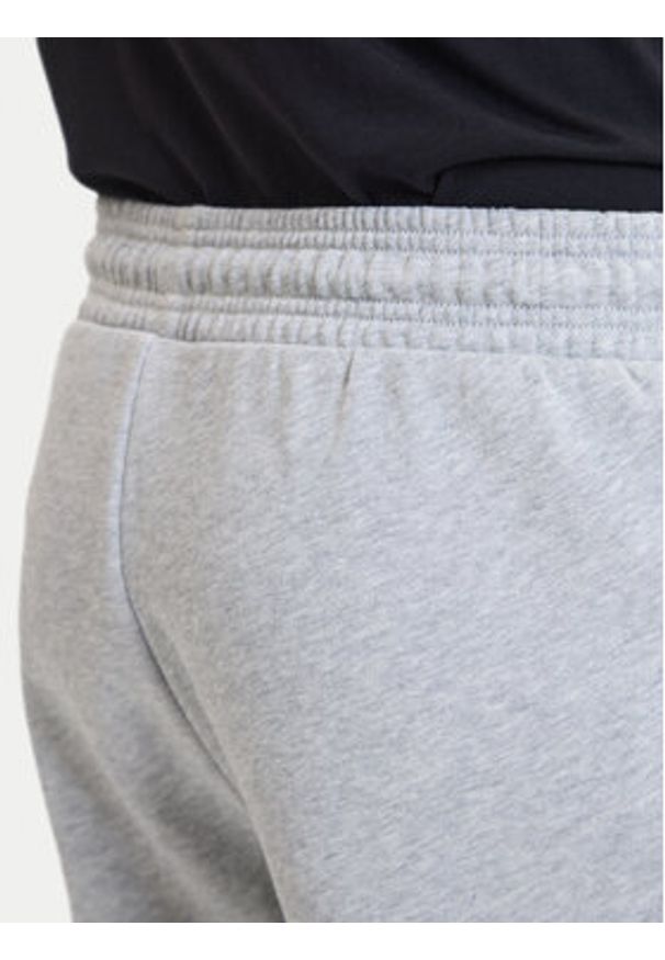 Napapijri Szorty sportowe N-Gori NP0A4IBQ Szary Regular Fit. Kolor: szary. Materiał: bawełna. Styl: sportowy