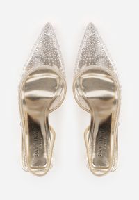 Renee - Złote Szpilki Slingback z Transparentną Cholewką i Cyrkoniami Liaceran. Okazja: na imprezę. Kolor: złoty. Szerokość cholewki: normalna. Obcas: na szpilce. Styl: wizytowy, glamour #4
