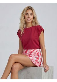 Sinsay - Wiskozowa spódnica mini z motywem kwiatowym - wielobarwny. Materiał: wiskoza. Wzór: kwiaty #1