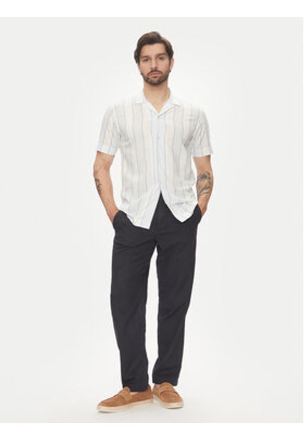 Lindbergh Koszula 30-203419 Błękitny Relaxed Fit. Kolor: niebieski. Materiał: bawełna